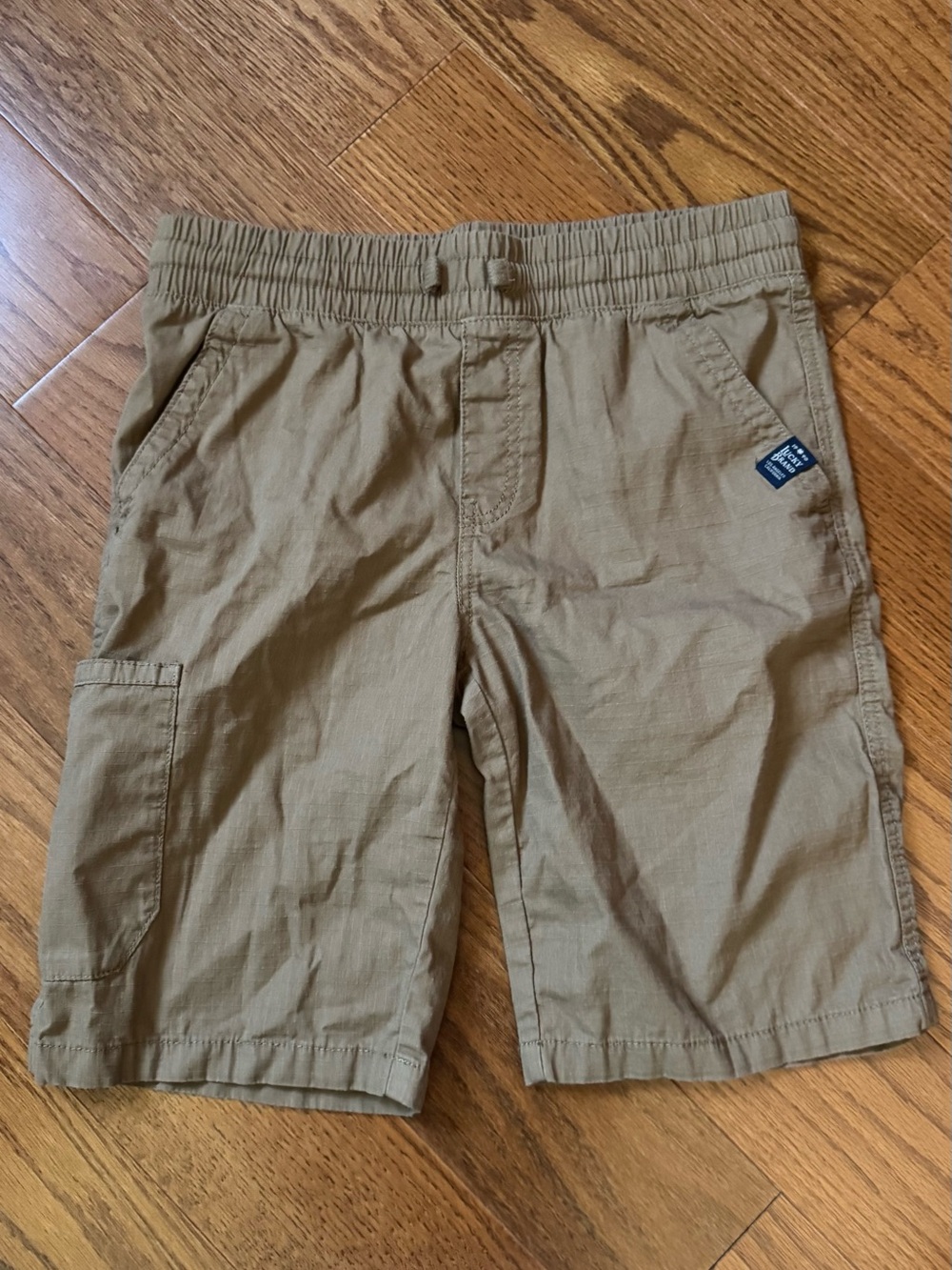 Lucky Brand khaki beige cargo shorts with elastic waistband Boy’s Sz Large 14/16